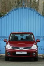 Nissan Tiida 2005 года